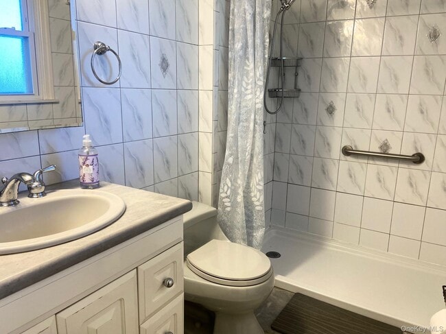 Building Photo - 253 Ackertown Rd