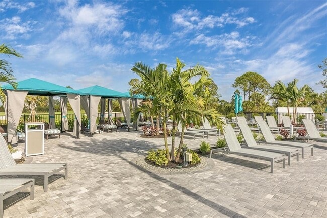 Building Photo - 12550 Galapagos Ct