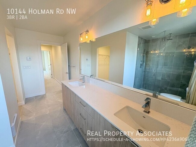 Building Photo - 10144 Holman Rd NW