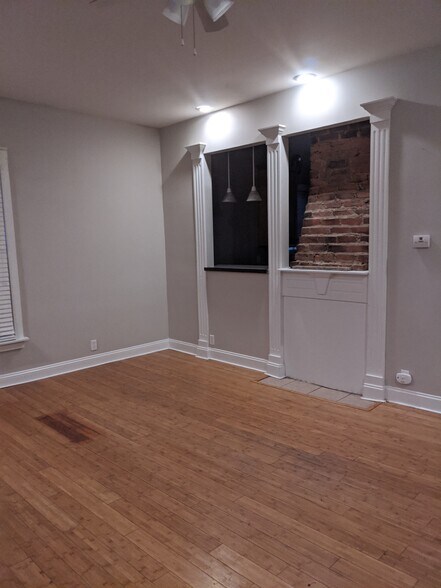 Living room - 1319 N Davidson St