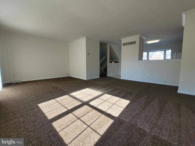 Building Photo - 50 Starboard Ct
