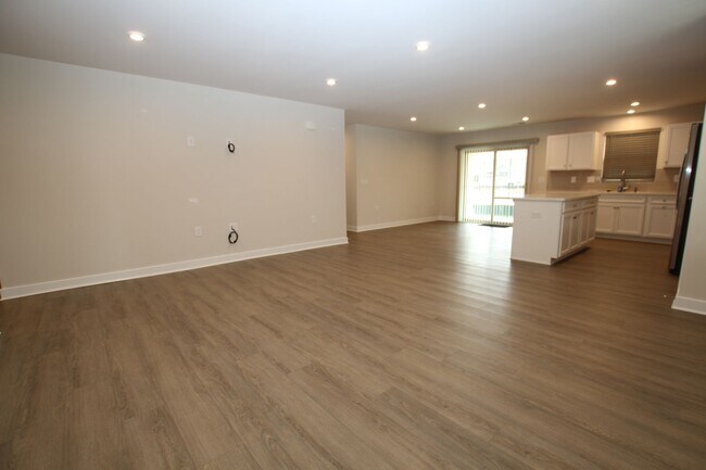 Building Photo - Nothing Beats New Contstruction!