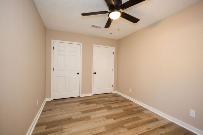 Building Photo - 732-732 Randall St