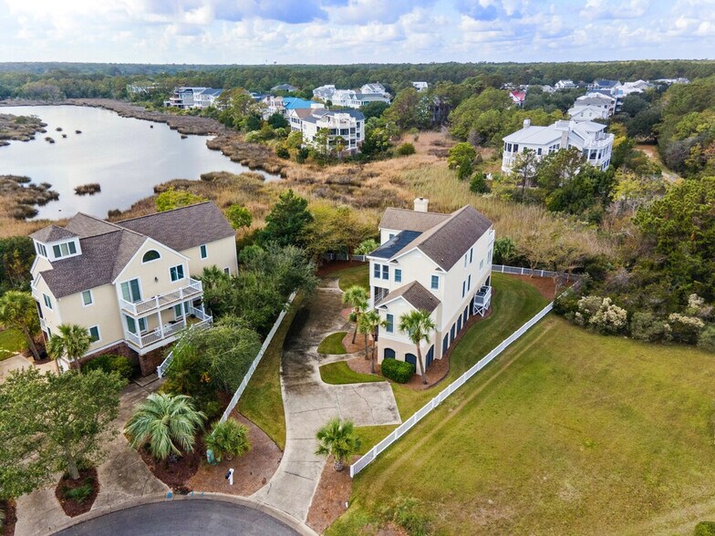 Building Photo - 64 Tradewind Ct