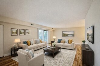 Building Photo - 4700 N Main St