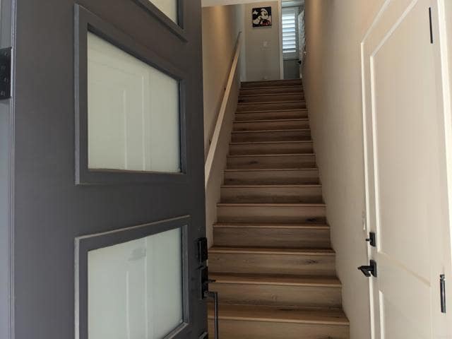 Building Photo - 2950 Via Alta Pl