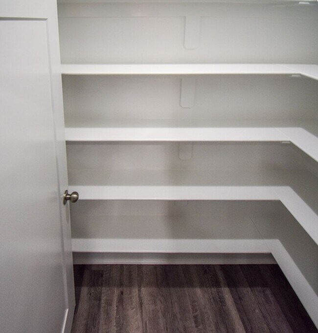 Building Photo - 4 Bedroom 2 Bathroom Home In Farmington, AR.