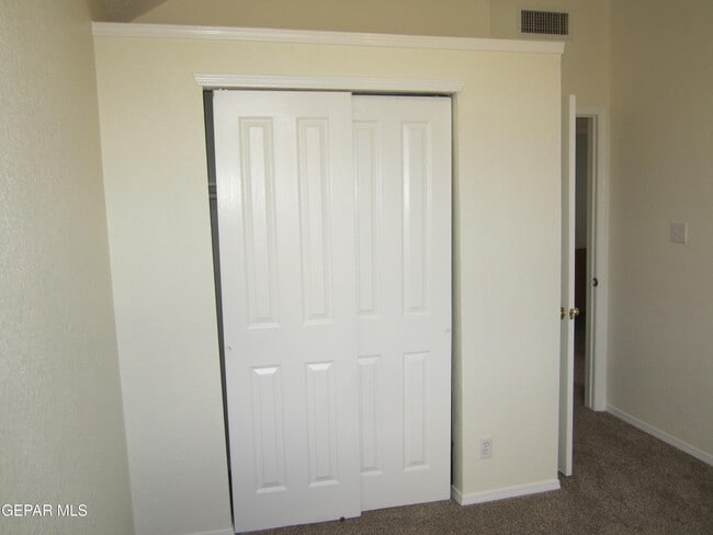 Building Photo - 538 Olmeca Dr