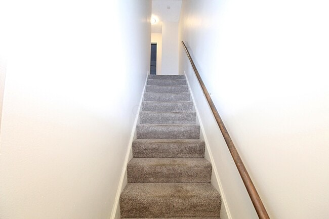 Building Photo - 4829 Dierker Rd