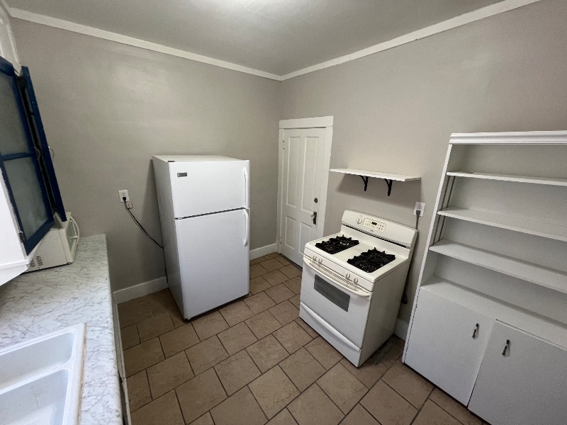 Building Photo - 394 Nevada St