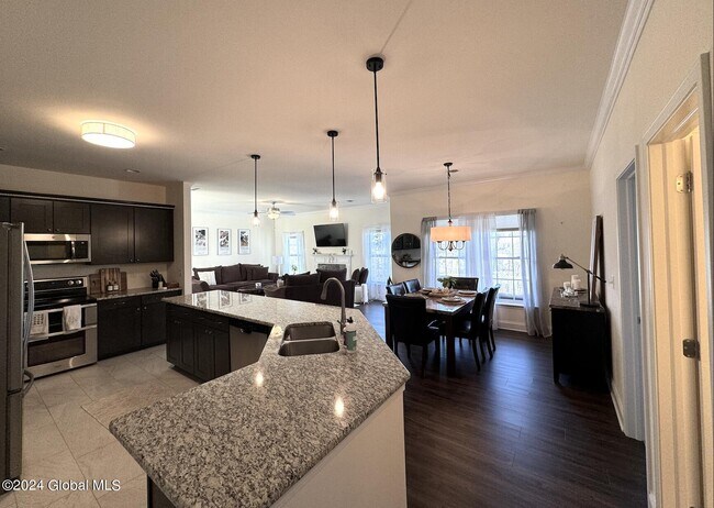 Building Photo - 41 Cornerstone Dr