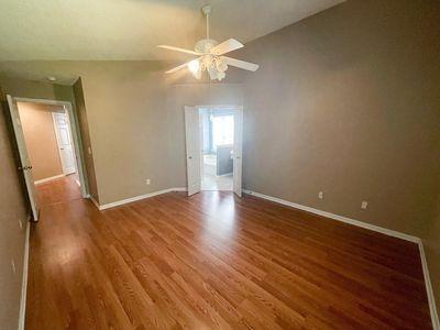 Building Photo - 123 Hawk's Nest Ct