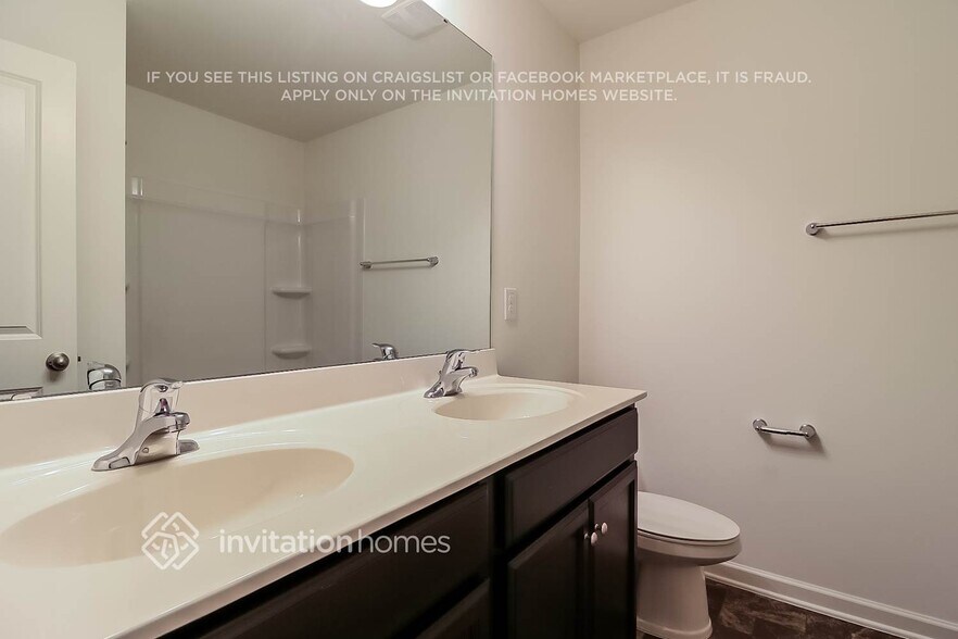 Building Photo - 200 Gaillardia Way