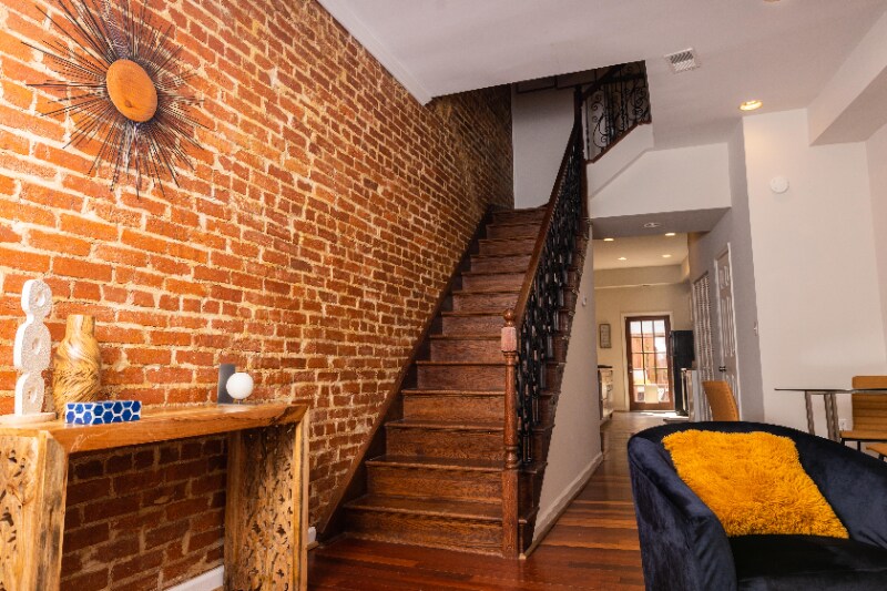 Building Photo - 222 Florida Ave NW