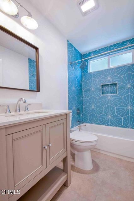 Building Photo - 3185 Larga Ave