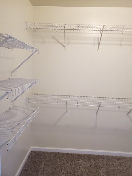 Master Closet - 59 Sopwith Way