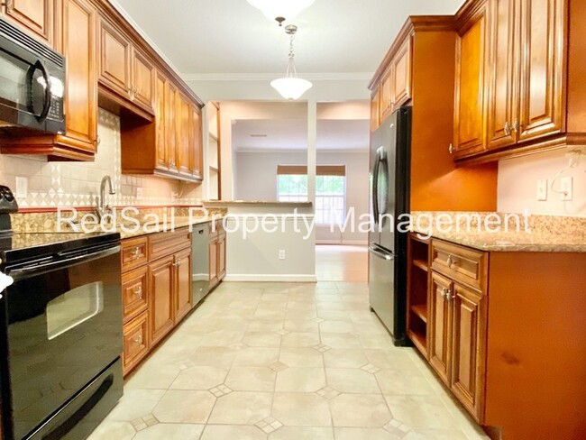 Building Photo - Willow Lakes Townhome!