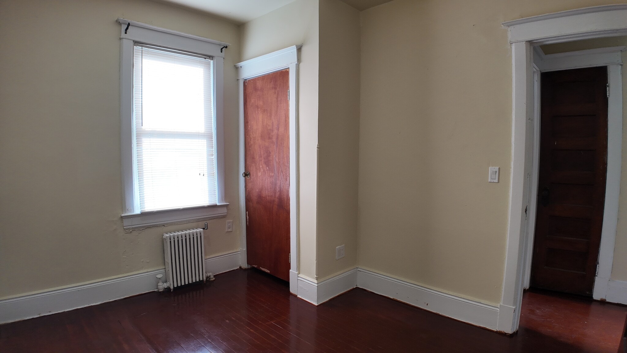 Building Photo - 8 Morris Cres