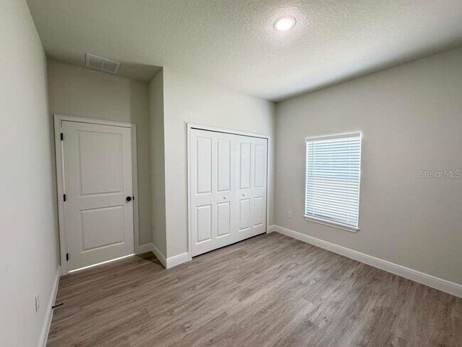 Building Photo - 15096 SW 51st Ave