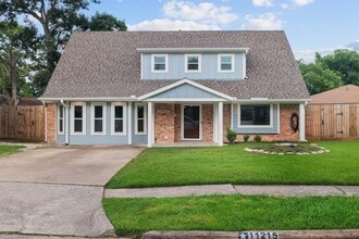 Building Photo - 11215 Sageway Dr