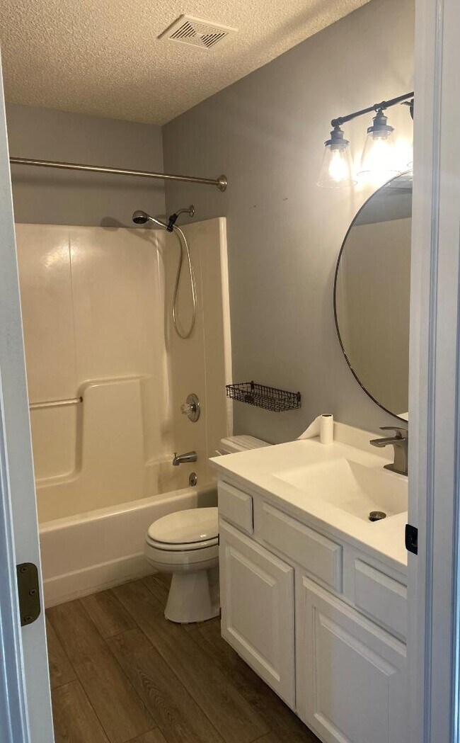 Building Photo - 4811 E Willow Point Ct