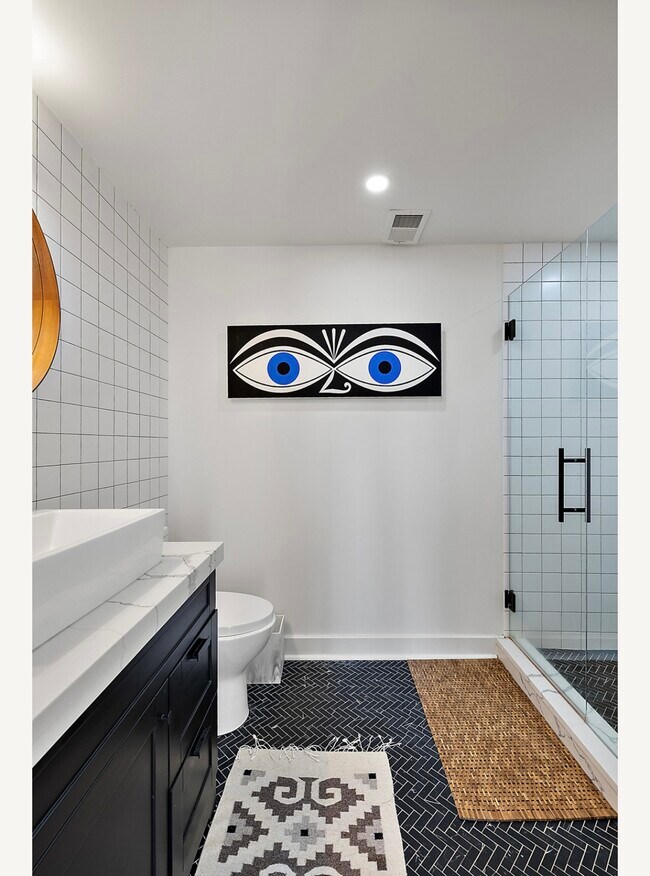 Building Photo - 2003 Brooklyn St