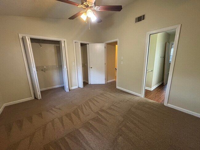 Building Photo - 4099 Blind Brook Ct