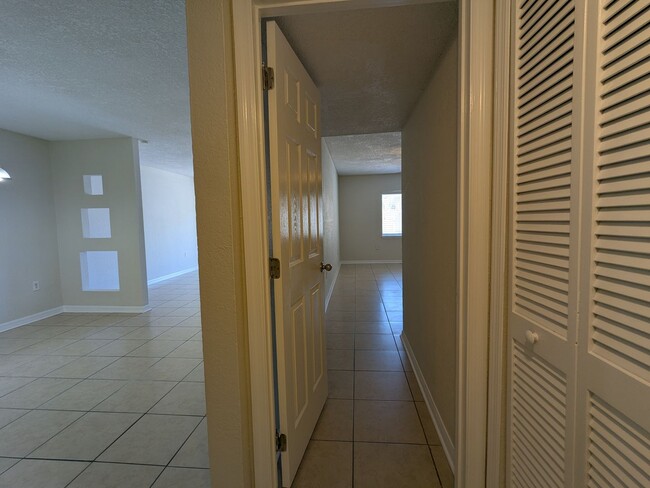 Building Photo - First Floor 1 Bedroom, 1 Bathroom Condo in Metro at Michigan Park