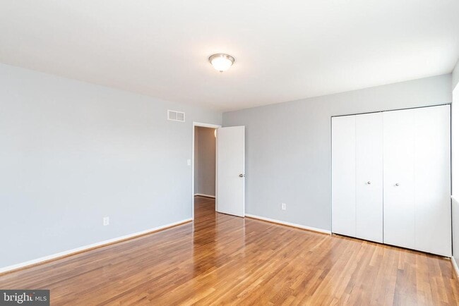 Building Photo - 37 Cardor Ct