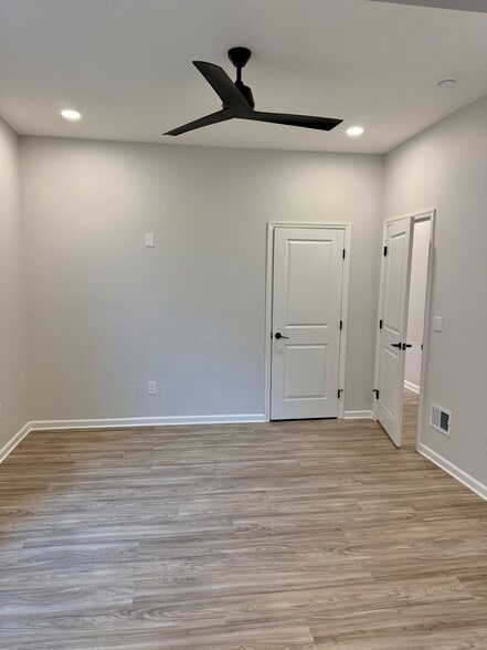 Building Photo - 316 Bailey Ave