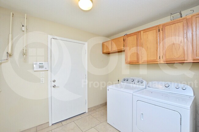 Building Photo - Beautiful Phoenix Property!