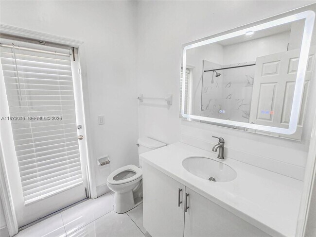 Building Photo - 15843 SW 139th St