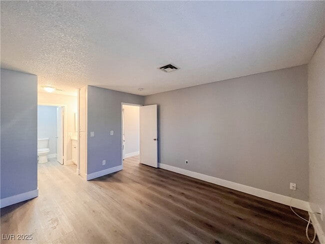 Building Photo - 4842 Nara Vista Way