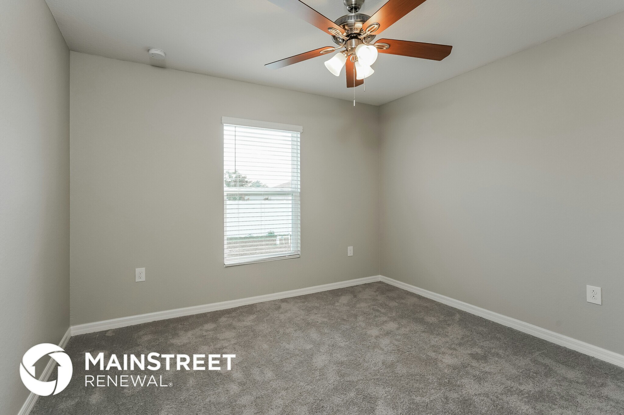 Building Photo - 4109 NE 9th Pl