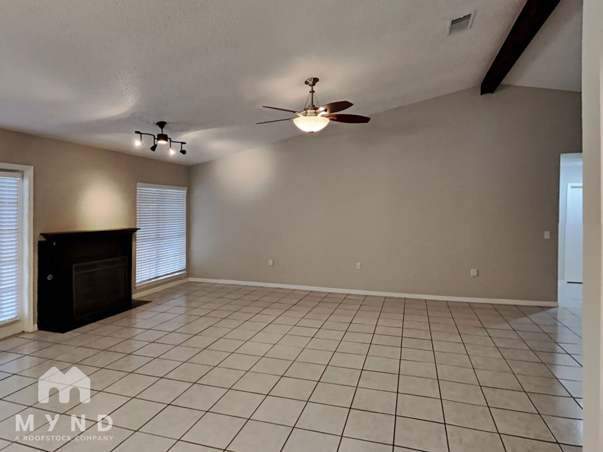 Building Photo - 9150 Park Trail