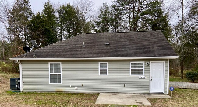 Primary Photo - 13804 Circle Dr