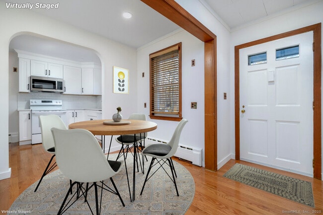 Building Photo - 34 Alpine St