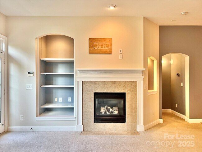 Building Photo - 1205 Gainsborough Dr