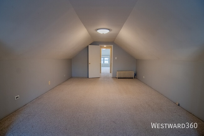 Building Photo - 4246 N Menard Ave