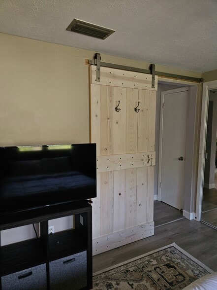 Bedroom/Bathroom barn doors - 18715 Hamilton St