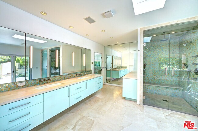 Building Photo - 6000 Philip Ave