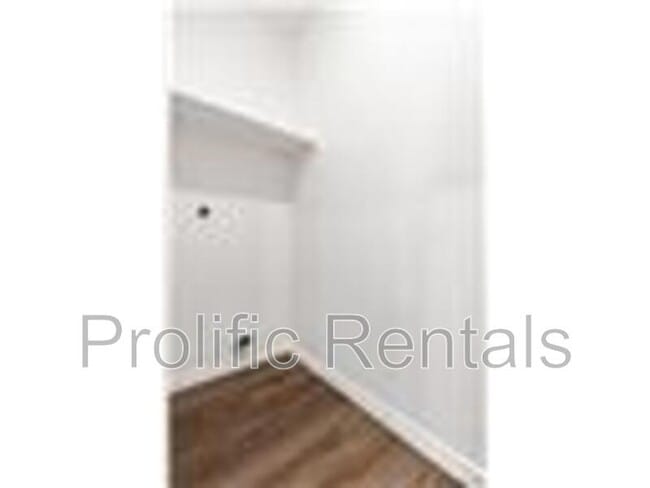 Building Photo - 3509 Abraham Dr