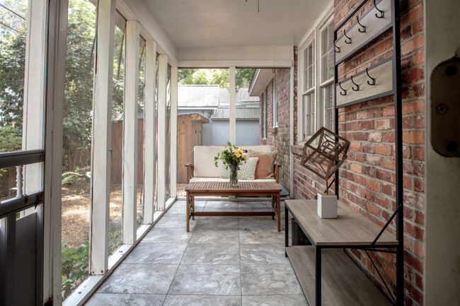 Screened Porch overlooking courtyard - 1408 E 48th St