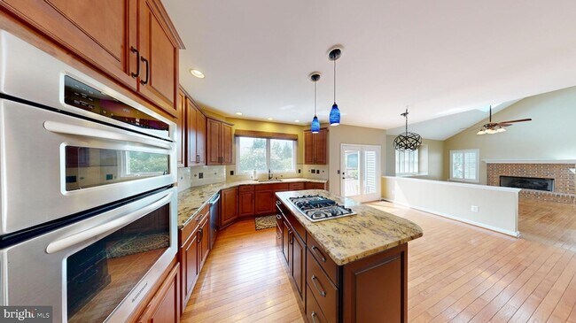 Building Photo - 43799 Abbott Pl