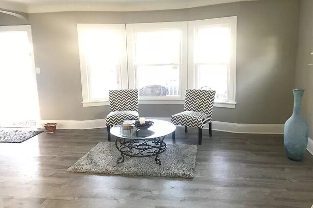 Building Photo - 1654 Cordova Ave