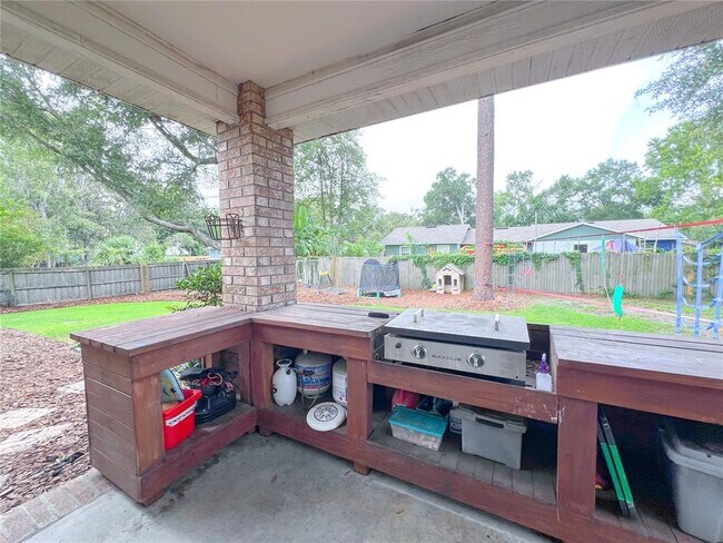 Building Photo - 25506 SW 20 Ave
