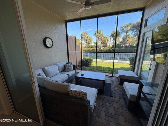 Building Photo - 1202 Makarios Dr