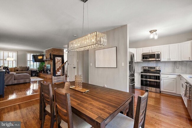 Building Photo - 2115 Fairfield Pl