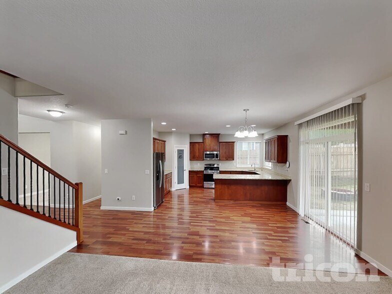 Building Photo - 6500 NE 86th Ave