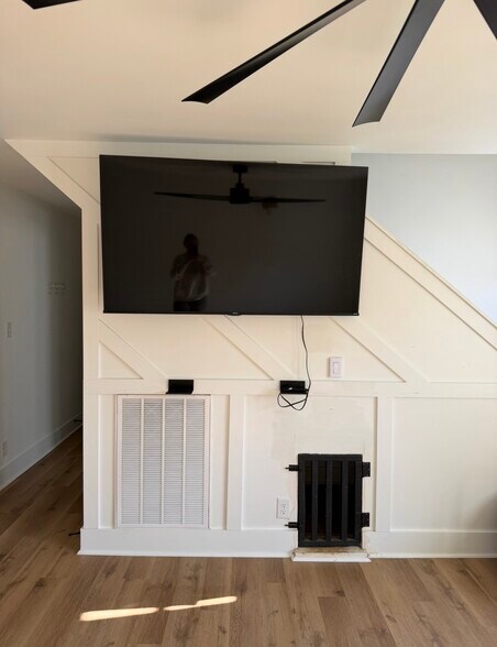 Building Photo - 563 Lorie Ln
